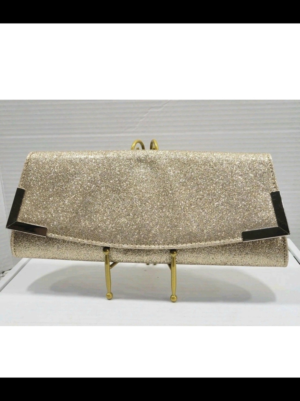 FIONI Clothing Gold Glitter Envelope Clutch with Metallic Corners